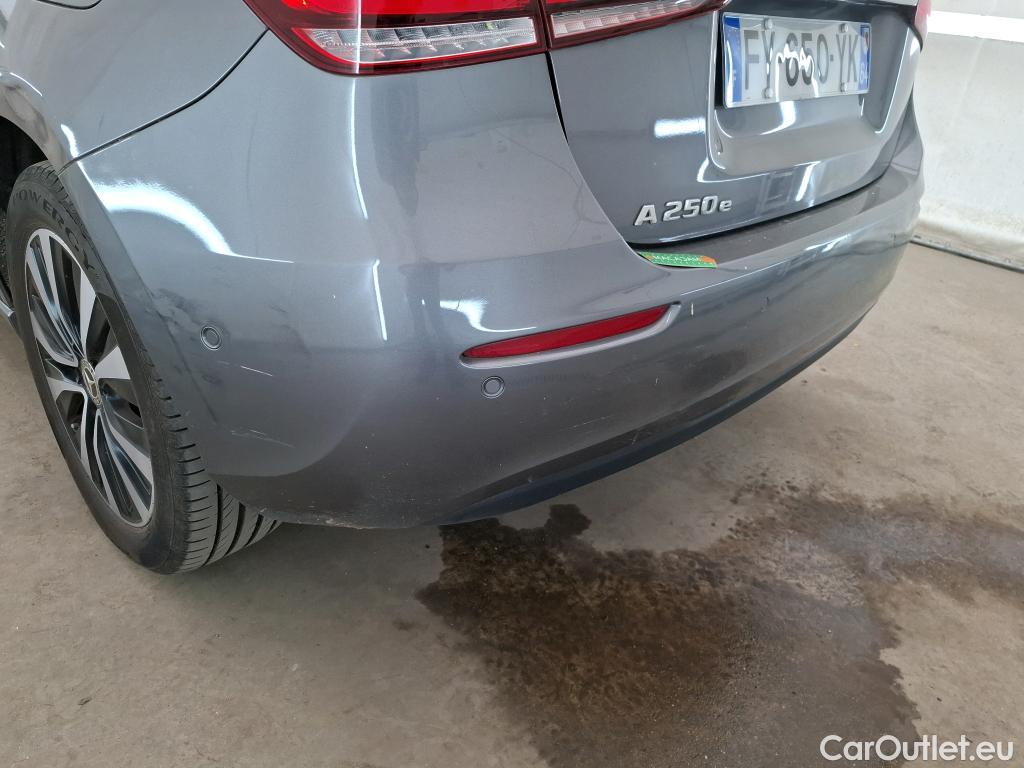 Mercedes  A-Klasse MERCEDES-BENZ Classe A Compact / 2018 / 5P / Berline A 250 e Business Line 8G-DCT #30