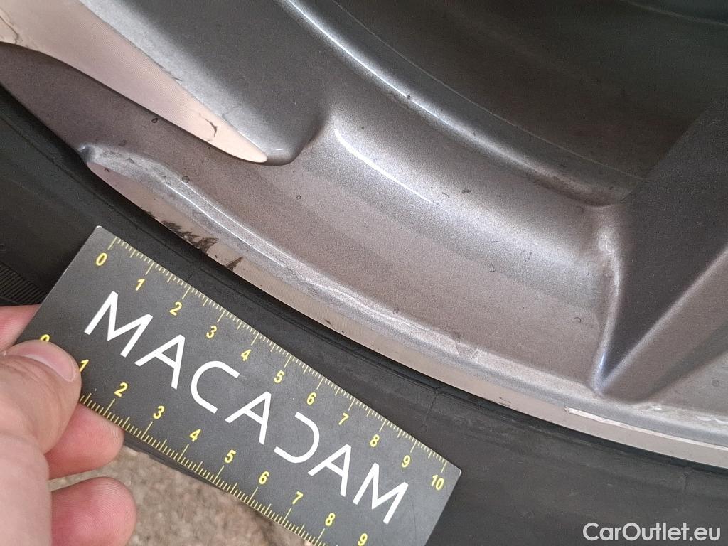  DS  DS7 DS DS 7 Crossback / 2017 / 5P / SUV E-TENSE 225 Business #51