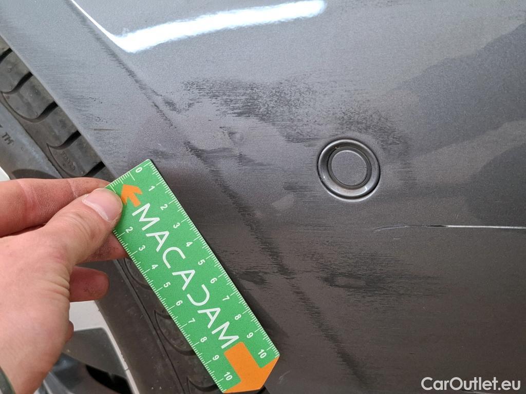  Mercedes  A-Klasse MERCEDES-BENZ Classe A Compact / 2018 / 5P / Berline A 250 e Business Line 8G-DCT #33