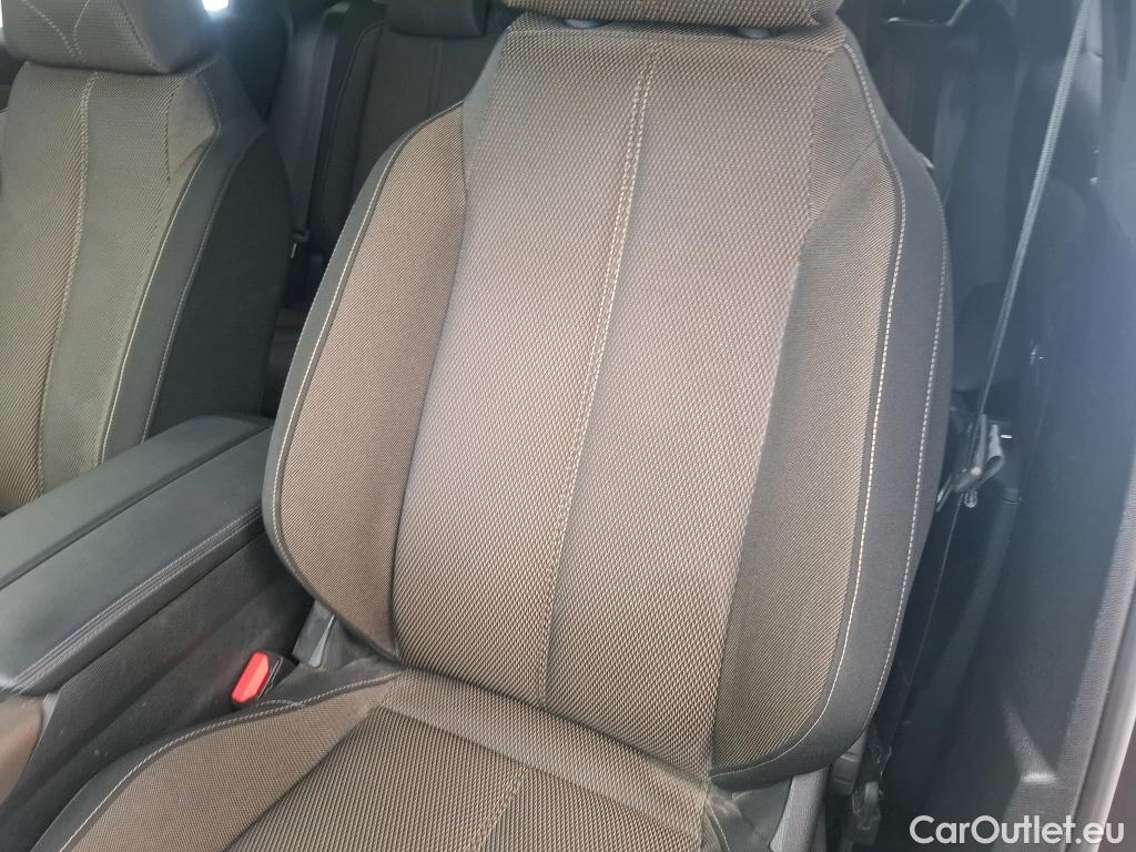  DS  DS7 DS DS 7 Crossback / 2017 / 5P / SUV E-TENSE 225 Business #68