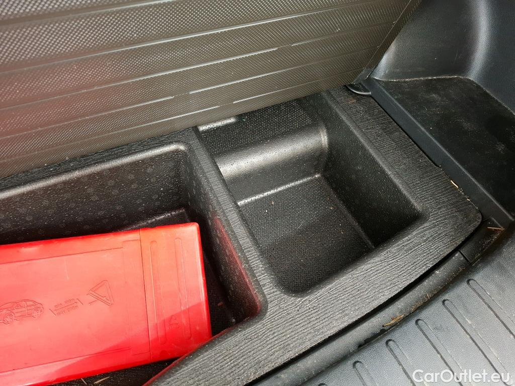  Hyundai  Tucson  Business Mild-Hybrid 2WD 1.6 CRDI 135CV BVA7 E6d #17