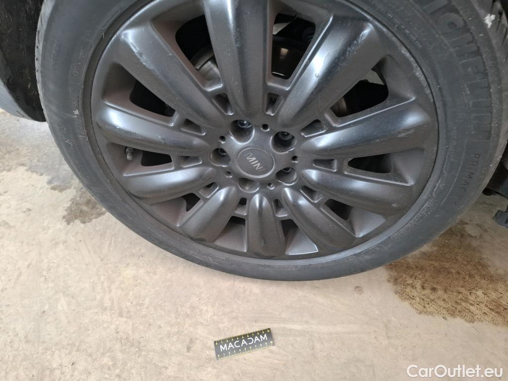  Mini  Countryman MINI  5p Crossover Cooper SD Edition Longstone 190 ch BVA8 #32