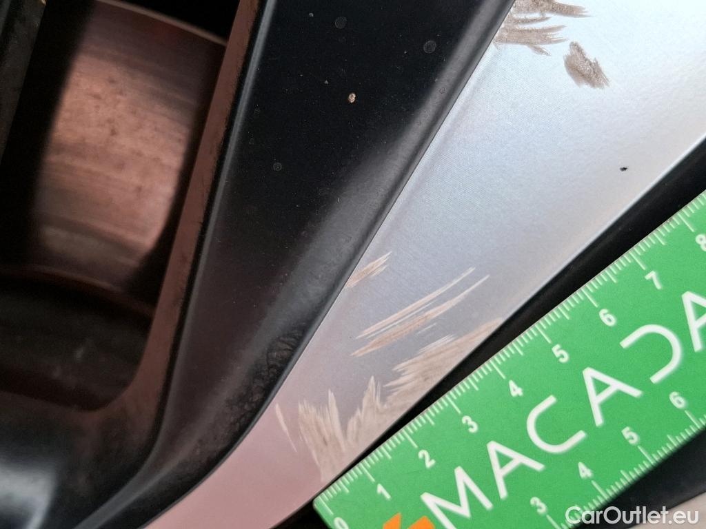  Mercedes  A-Klasse MERCEDES-BENZ Classe A Compact / 2018 / 5P / Berline A 250 e Business Line 8G-DCT #51