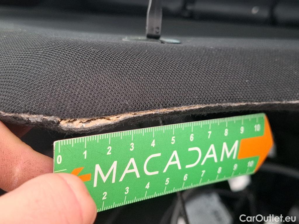  Mercedes  A-Klasse MERCEDES-BENZ Classe A Compact / 2018 / 5P / Berline A 250 e Business Line 8G-DCT #57