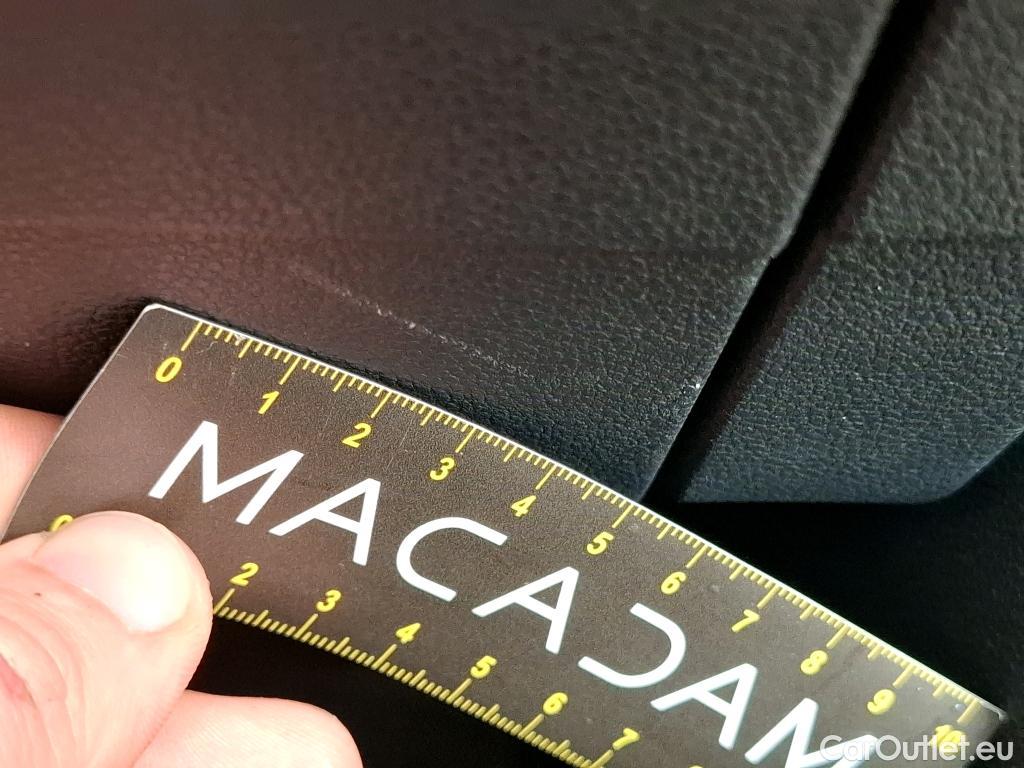  Volkswagen  Golf  VOLKSWAGEN / 2020 / 5P / Berline 2.0 TDI SCR 115 DSG LIFE BUSINESS #51