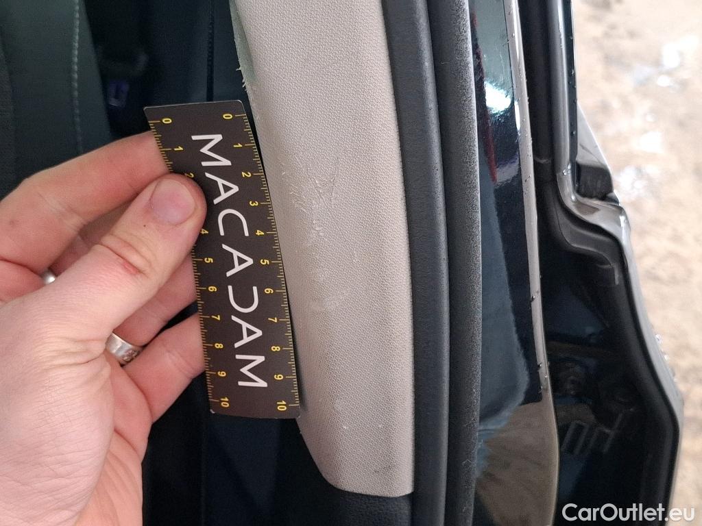  Volkswagen  Golf  VOLKSWAGEN / 2020 / 5P / Berline 2.0 TDI SCR 115 DSG LIFE BUSINESS #24