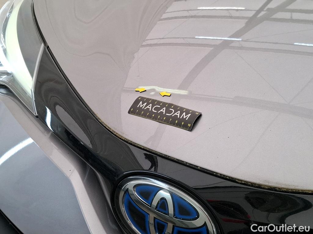  Toyota  C-HR TOYOTA  / 2016 / 5P / SUV 2.0 HYBRIDE 184 COLLECTION #56