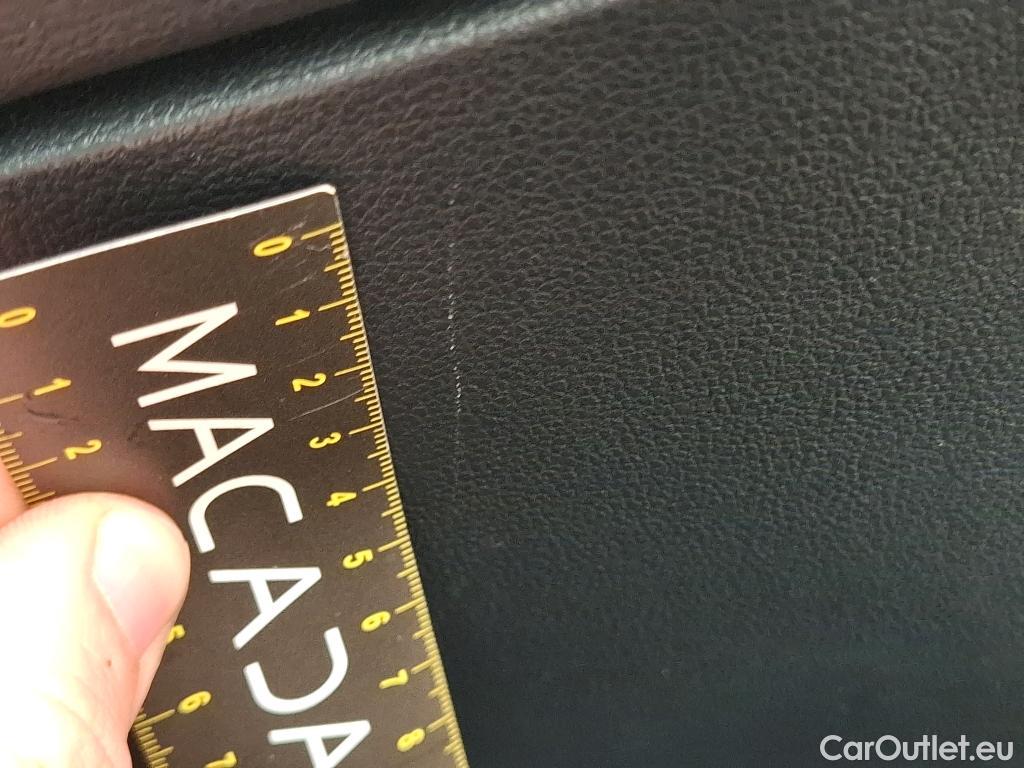  Volkswagen  Golf  VOLKSWAGEN / 2020 / 5P / Berline 2.0 TDI SCR 115 DSG LIFE BUSINESS #49