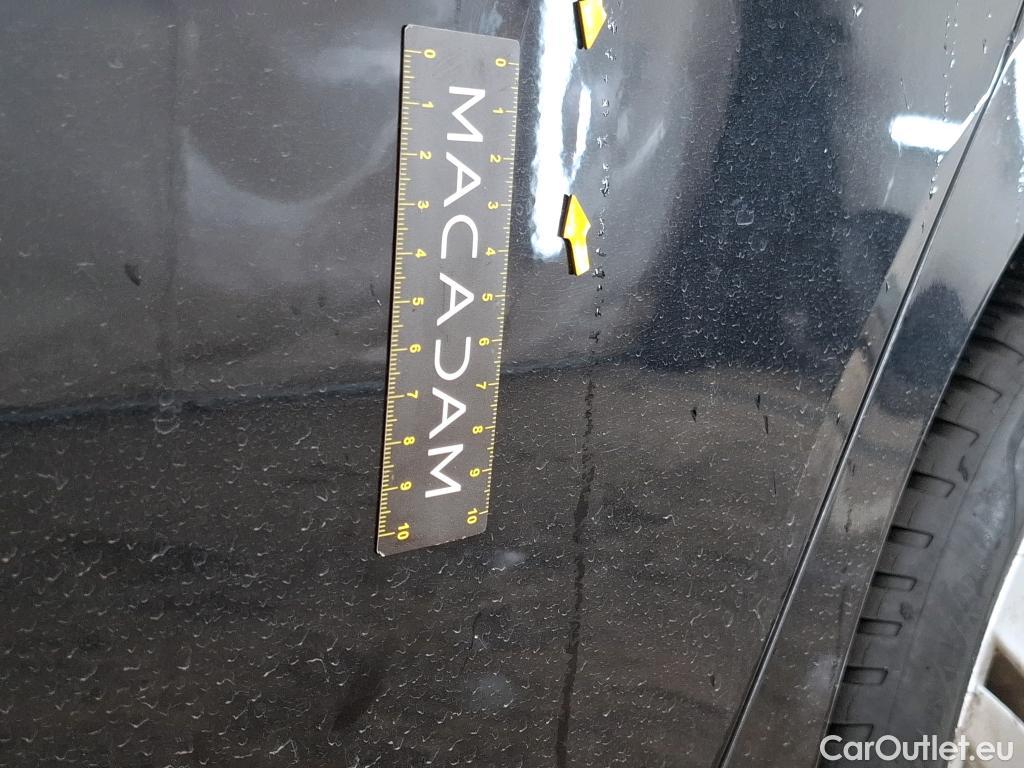  Volkswagen  Golf  VOLKSWAGEN / 2020 / 5P / Berline 2.0 TDI SCR 115 DSG LIFE BUSINESS #53