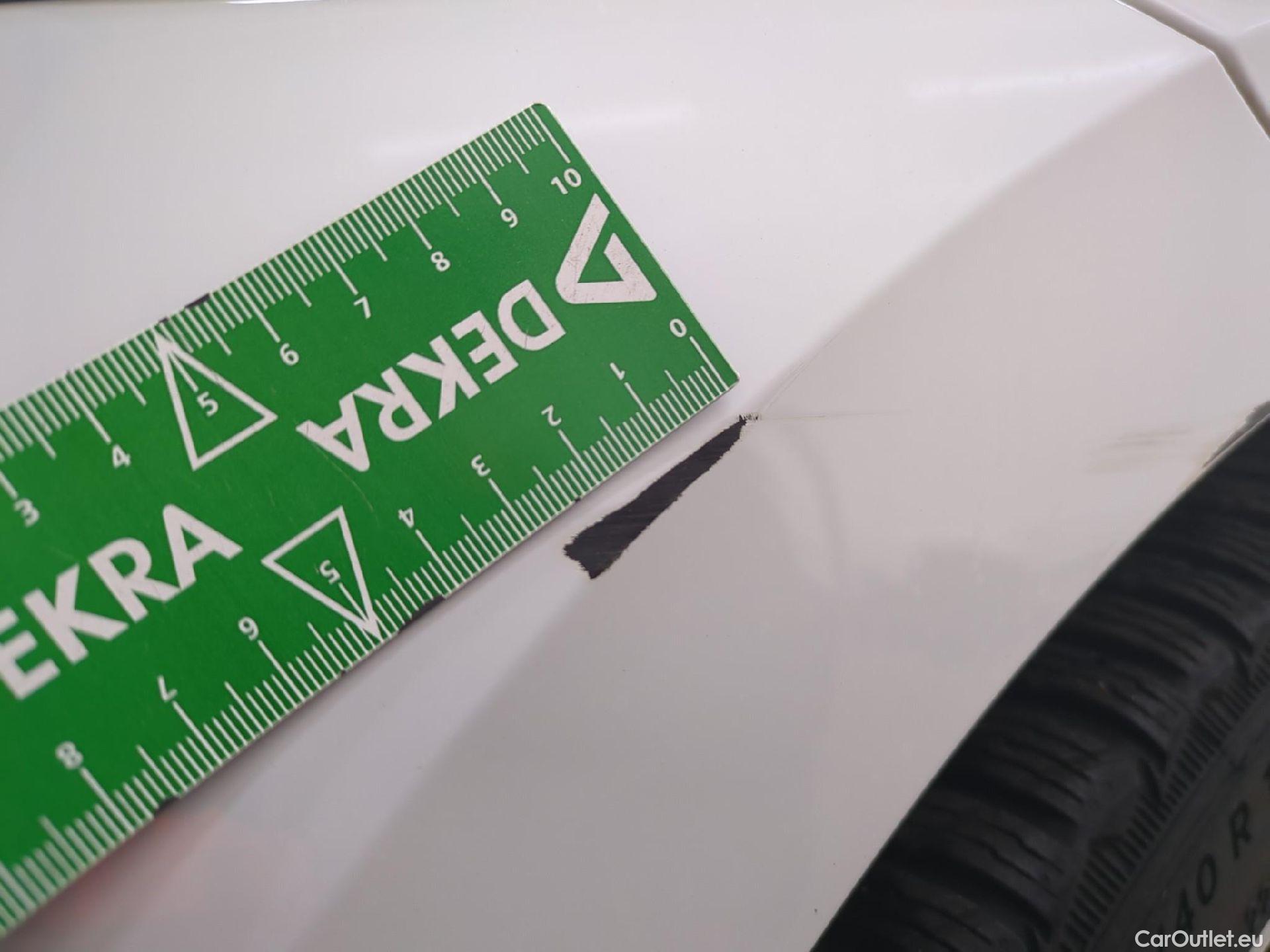  Volkswagen  Golf  VIII SW R-Line 2.0 TDI 150CV BVA7 E6d #25