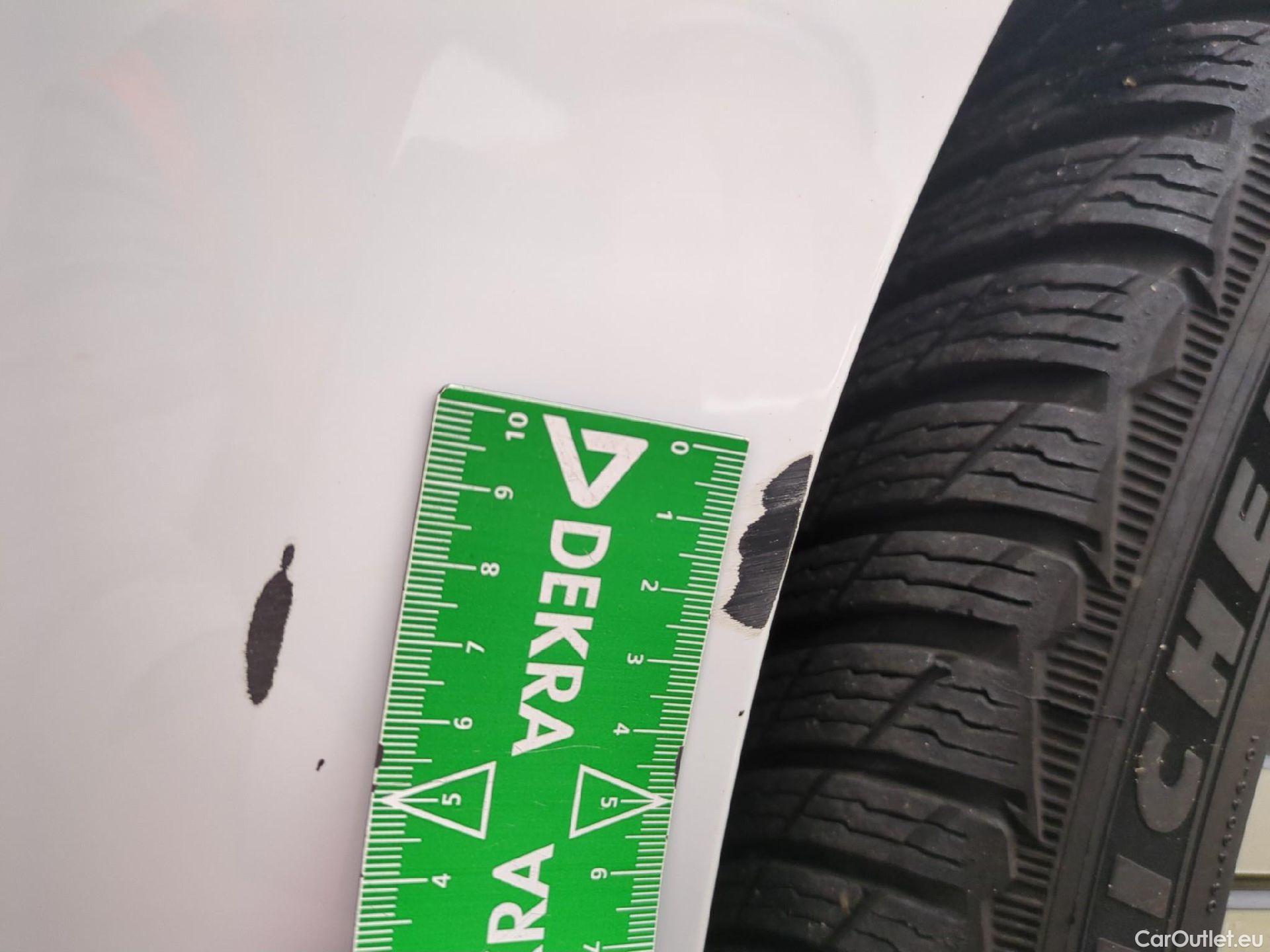  Volkswagen  Golf  VIII SW R-Line 2.0 TDI 150CV BVA7 E6d #26