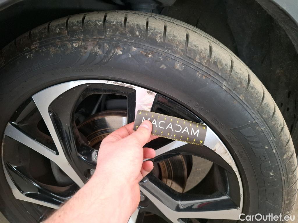  Toyota  C-HR TOYOTA  / 2016 / 5P / SUV 2.0 HYBRIDE 184 COLLECTION #27