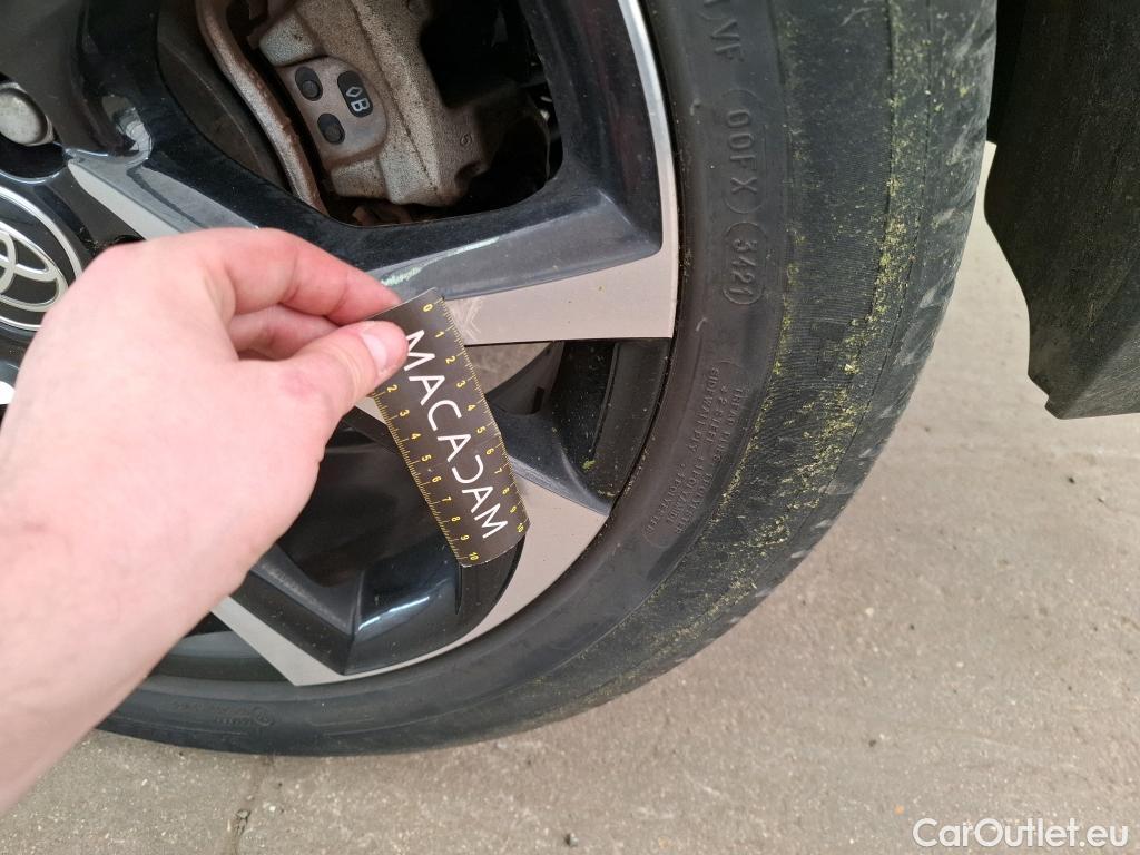  Toyota  C-HR TOYOTA  / 2016 / 5P / SUV 2.0 HYBRIDE 184 COLLECTION #36