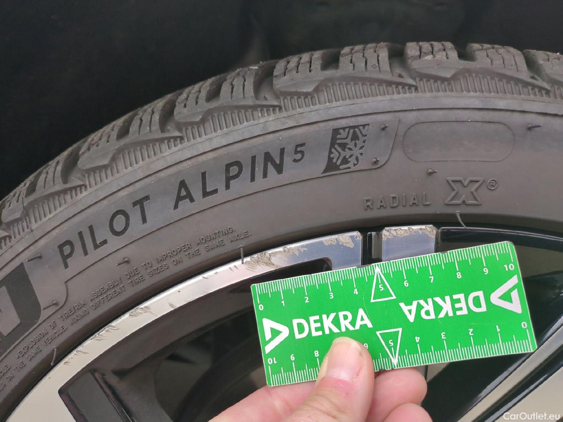  Volkswagen  Golf  VIII SW R-Line 2.0 TDI 150CV BVA7 E6d #20