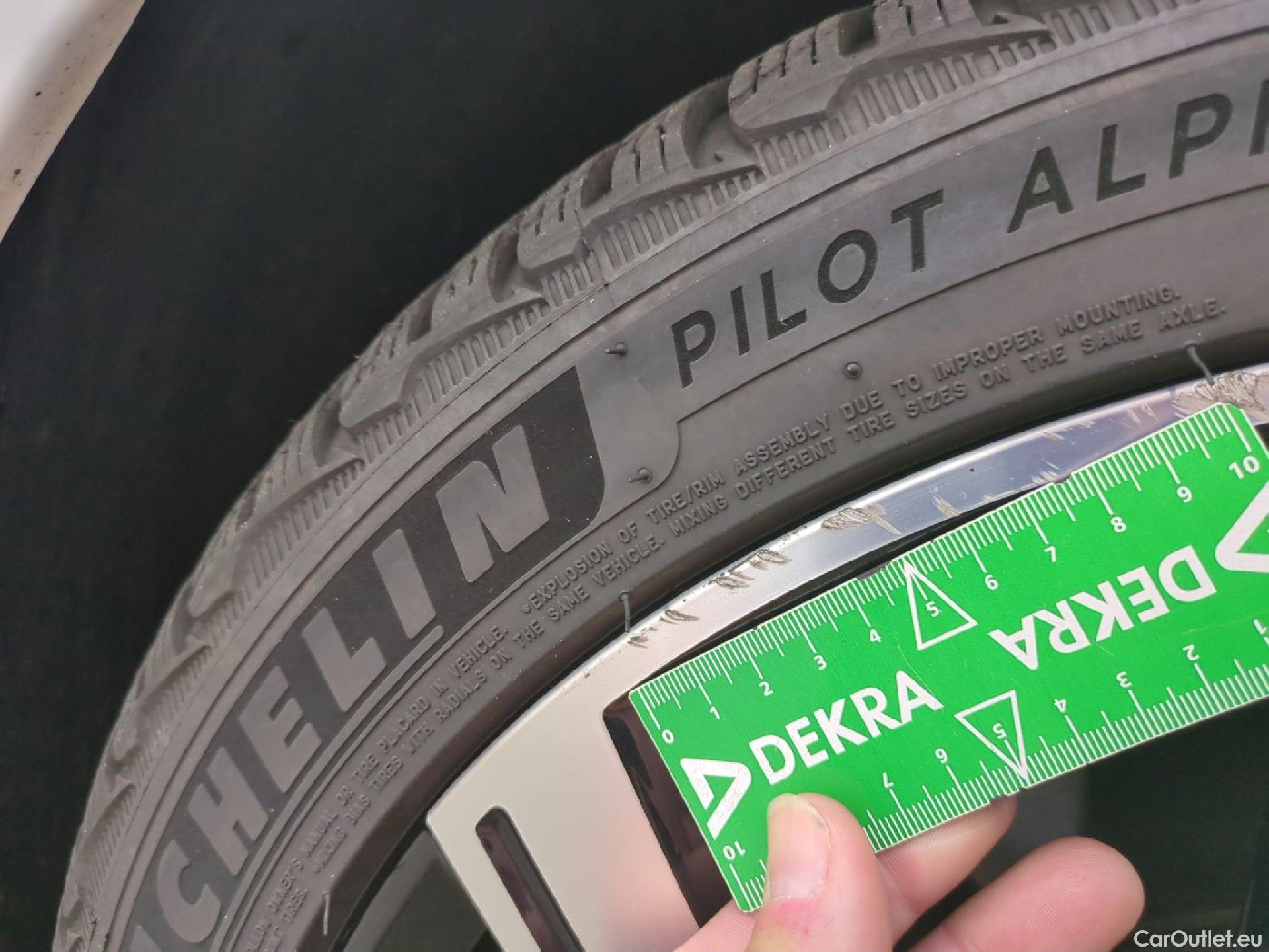  Volkswagen  Golf  VIII SW R-Line 2.0 TDI 150CV BVA7 E6d #18