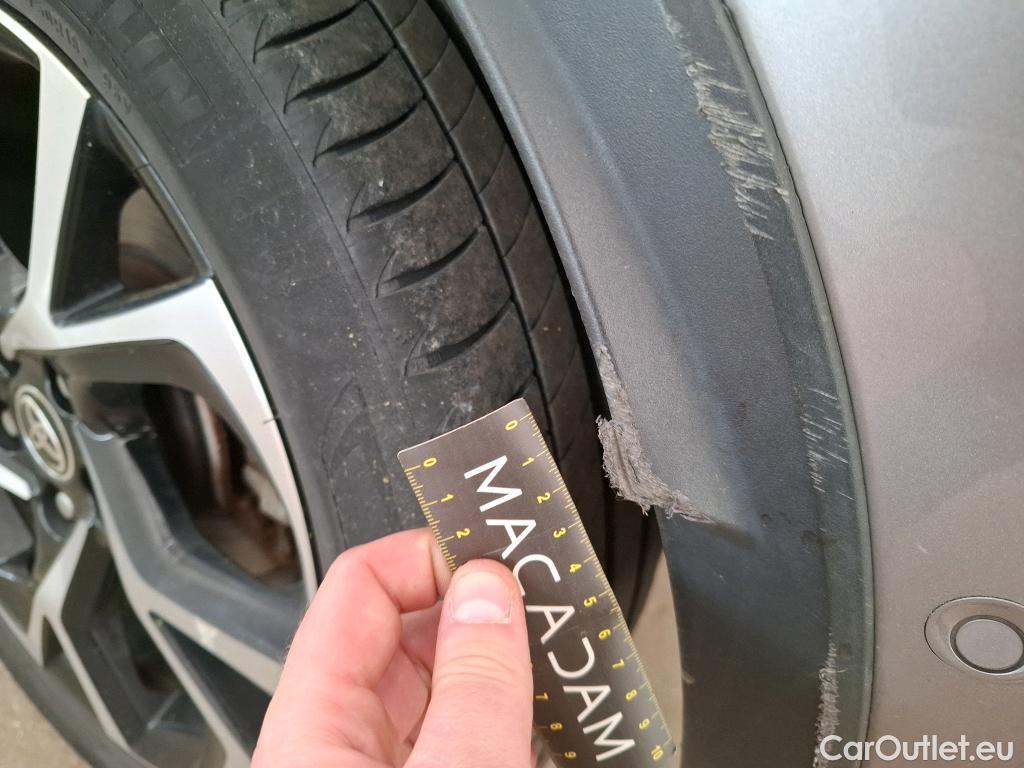  Toyota  C-HR TOYOTA  / 2016 / 5P / SUV 2.0 HYBRIDE 184 COLLECTION #49