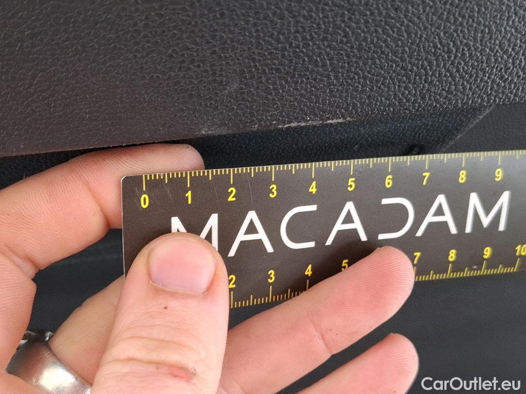  Volkswagen  Golf  VOLKSWAGEN / 2020 / 5P / Berline 2.0 TDI SCR 115 DSG LIFE BUSINESS #30