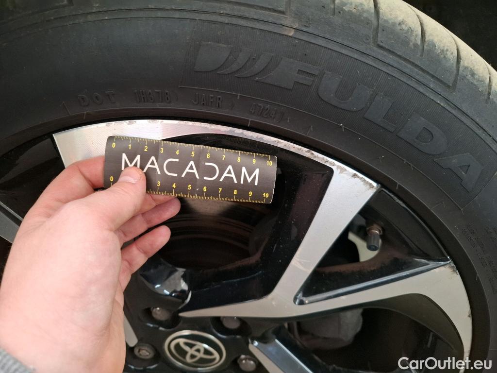  Toyota  C-HR TOYOTA  / 2016 / 5P / SUV 2.0 HYBRIDE 184 COLLECTION #44