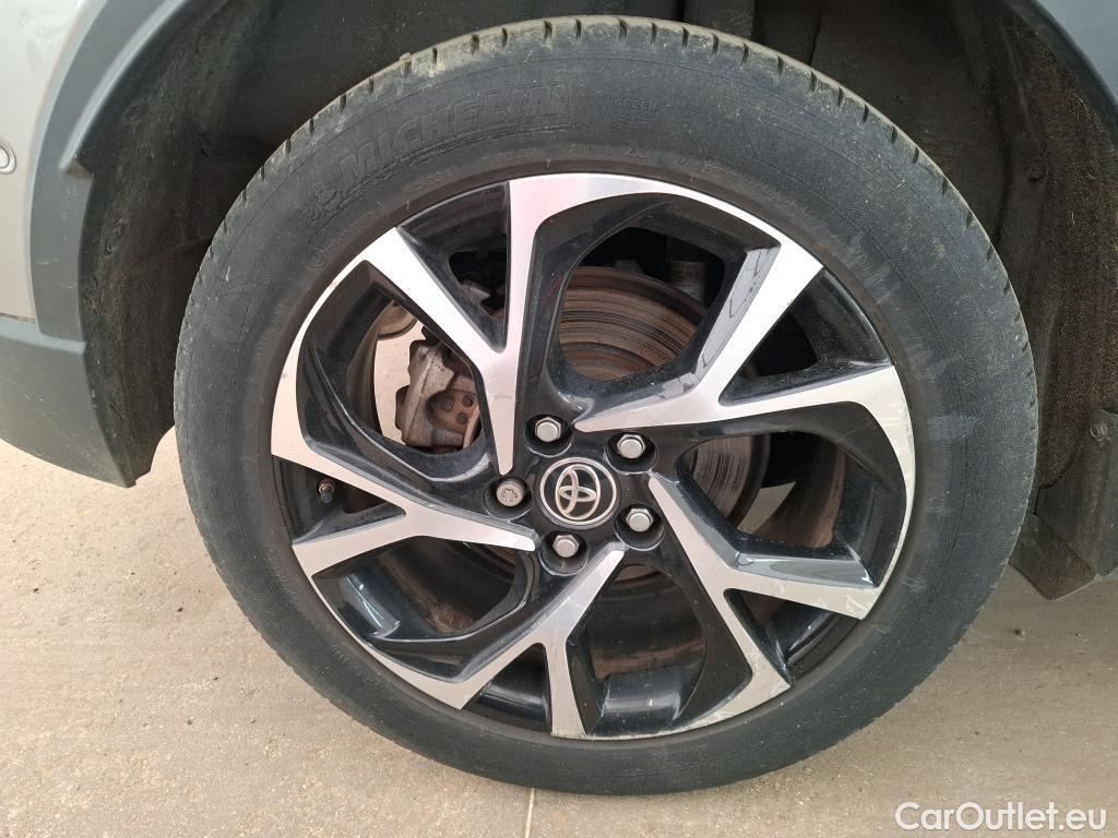  Toyota  C-HR TOYOTA  / 2016 / 5P / SUV 2.0 HYBRIDE 184 COLLECTION #13