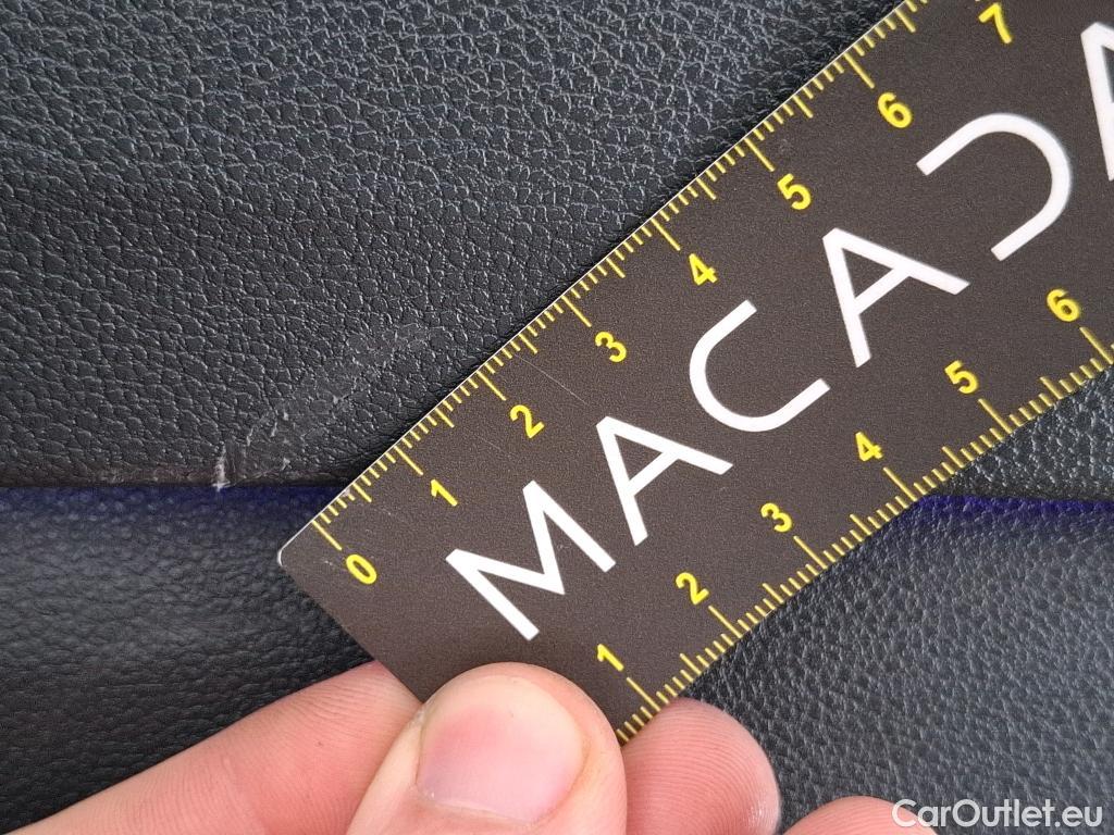  Volkswagen  Golf  VOLKSWAGEN / 2020 / 5P / Berline 2.0 TDI SCR 115 DSG LIFE BUSINESS #40