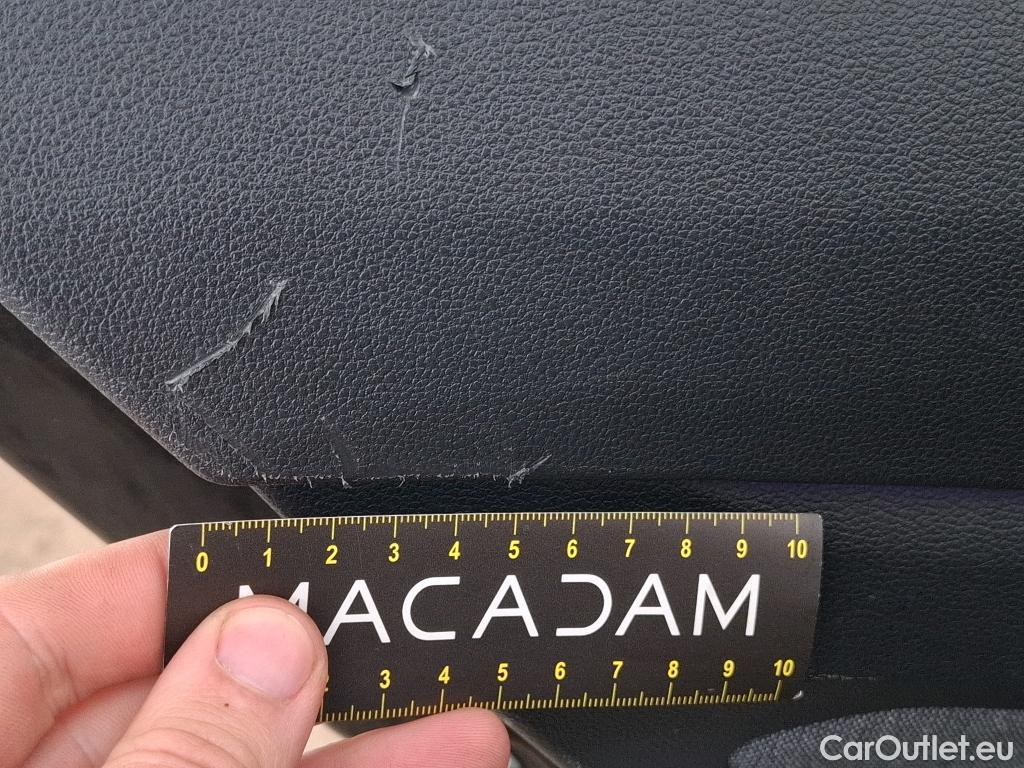  Volkswagen  Golf  VOLKSWAGEN / 2020 / 5P / Berline 2.0 TDI SCR 115 DSG LIFE BUSINESS #21