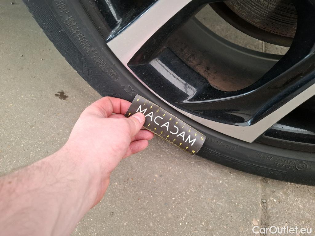  Toyota  C-HR TOYOTA  / 2016 / 5P / SUV 2.0 HYBRIDE 184 COLLECTION #33