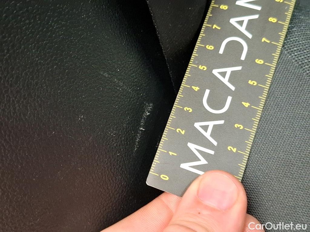  Volkswagen  Golf  VOLKSWAGEN / 2020 / 5P / Berline 2.0 TDI SCR 115 DSG LIFE BUSINESS #44