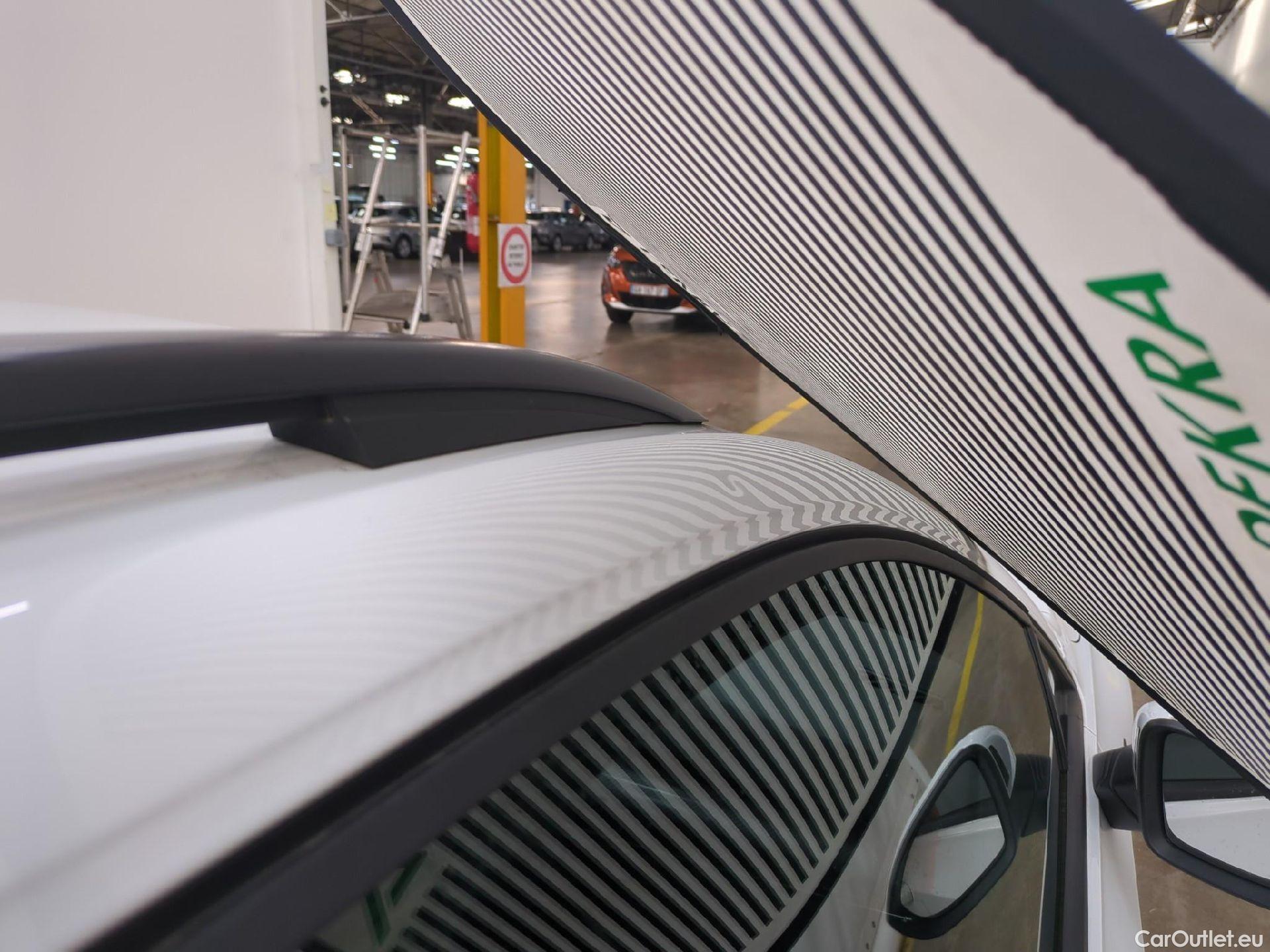  Volkswagen  Golf  VIII SW R-Line 2.0 TDI 150CV BVA7 E6d #41