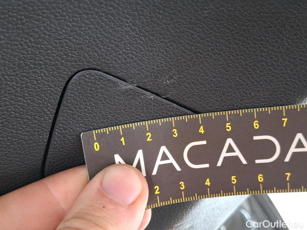  Volkswagen  Golf  VOLKSWAGEN / 2020 / 5P / Berline 2.0 TDI SCR 115 DSG LIFE BUSINESS #31