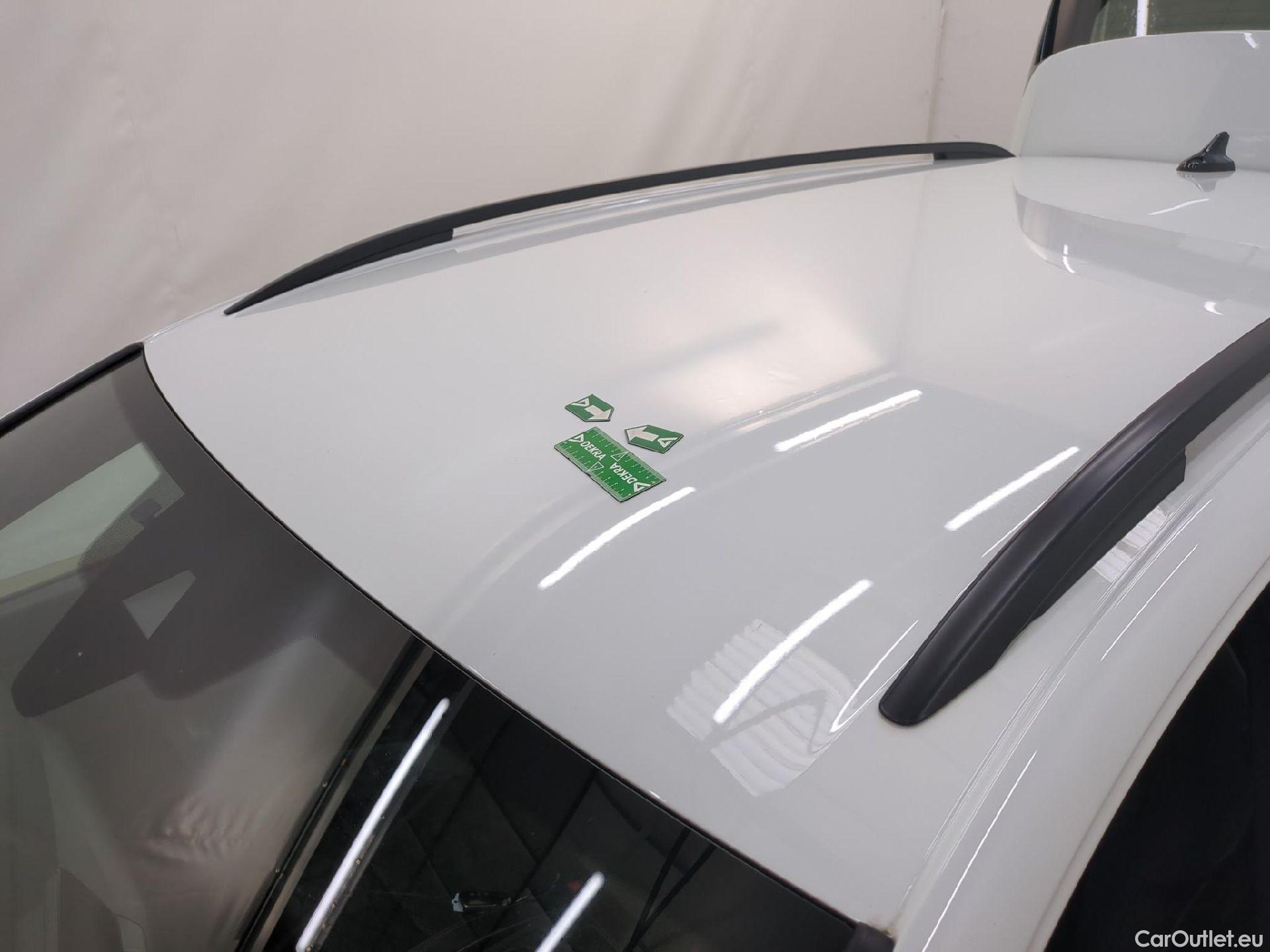  Volkswagen  Golf  VIII SW R-Line 2.0 TDI 150CV BVA7 E6d #44