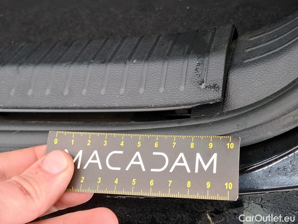  Volkswagen  Golf  VOLKSWAGEN / 2020 / 5P / Berline 2.0 TDI SCR 115 DSG LIFE BUSINESS #64