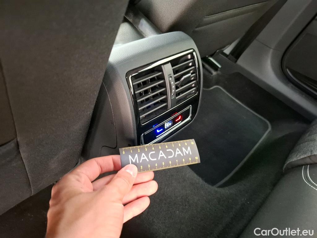  Volkswagen  Passat VOLKSWAGEN  SW / 2019 / 5P / Break 1.4 TSI DSG HYBRIDE REC SW GTE BUSINESS(SL) #3