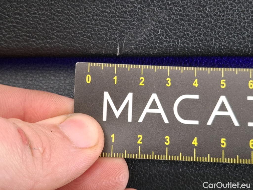  Volkswagen  Golf  VOLKSWAGEN / 2020 / 5P / Berline 2.0 TDI SCR 115 DSG LIFE BUSINESS #41