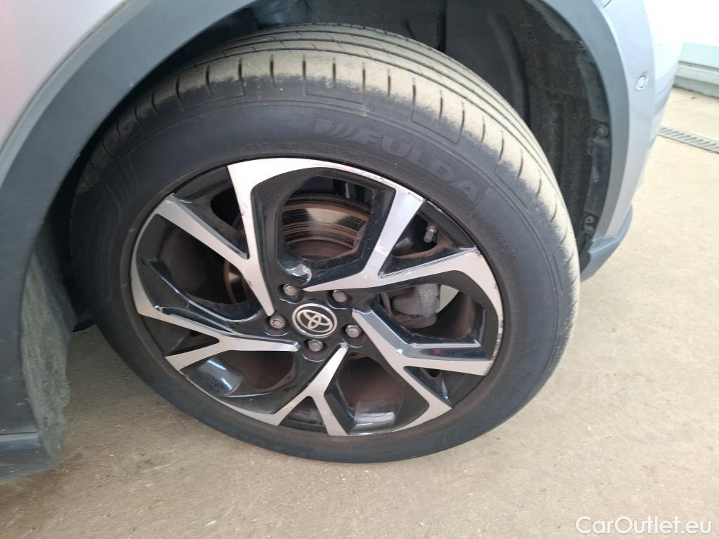  Toyota  C-HR TOYOTA  / 2016 / 5P / SUV 2.0 HYBRIDE 184 COLLECTION #42