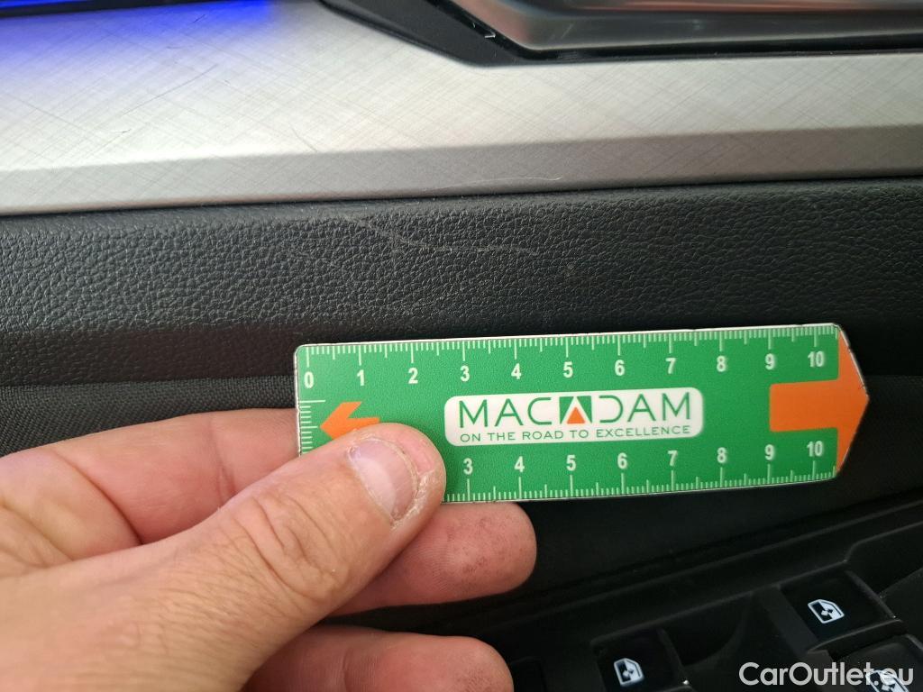  Volkswagen  Golf  VOLKSWAGEN / 2020 / 5P / Berline 2.0 TDI SCR 115 DSG7 Life Busi 1st #10