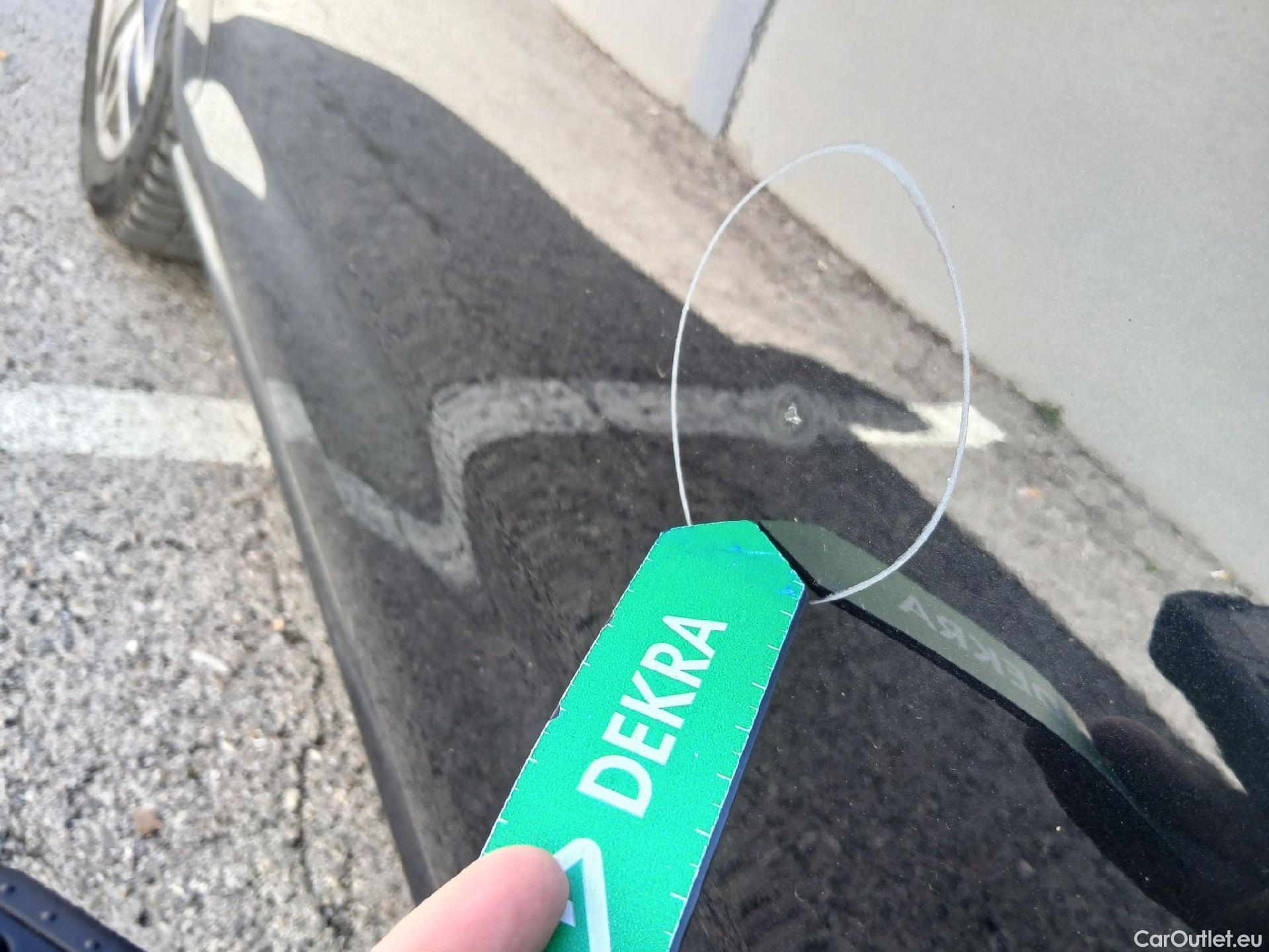  Volkswagen  Golf  VOLKSWAGEN / 2016 / 3P / berlina con portón Advance 2.0 TDI 110kW (150CV) DSG #15