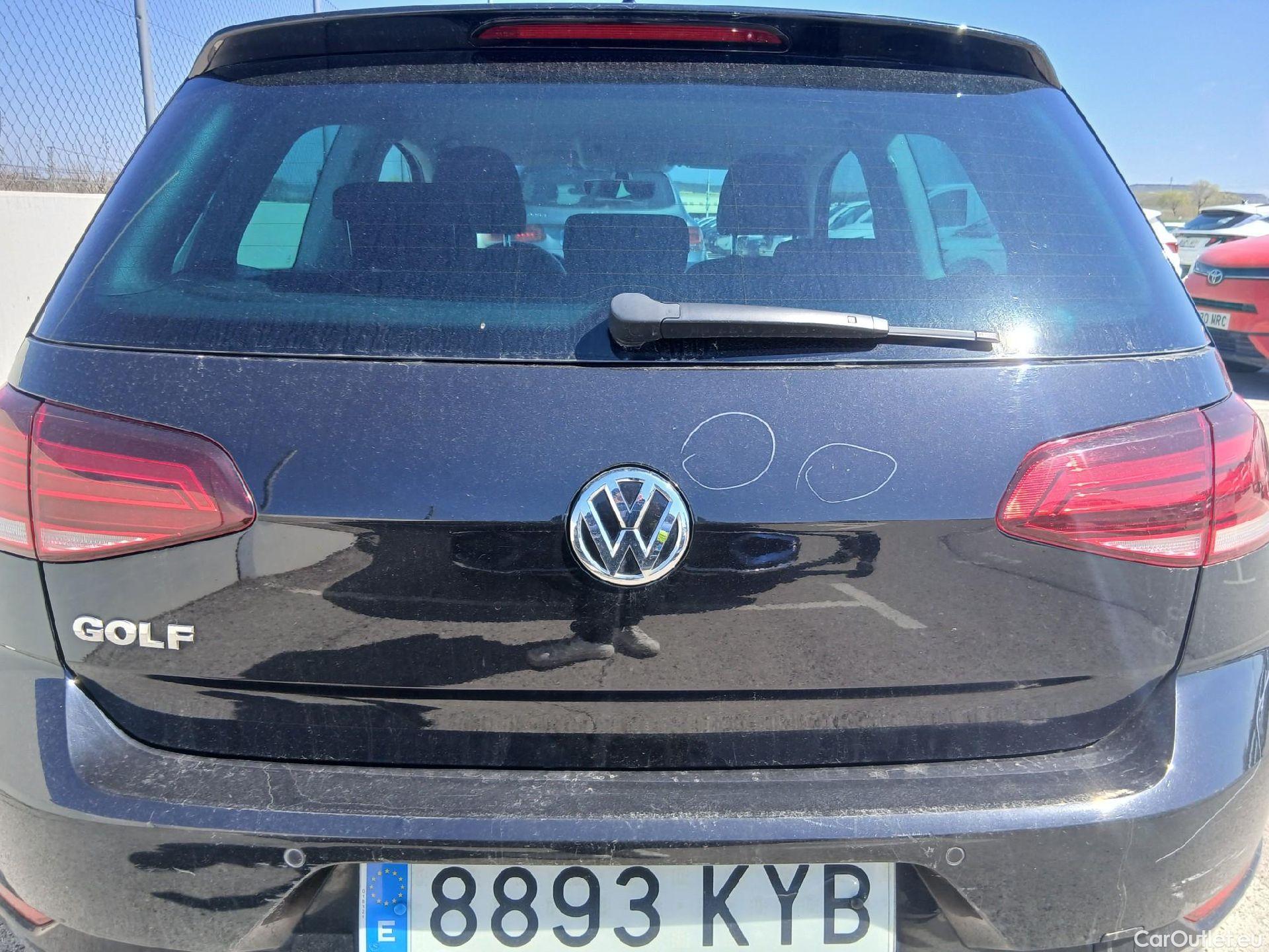  Volkswagen  Golf  VOLKSWAGEN / 2016 / 3P / berlina con portón Advance 2.0 TDI 110kW (150CV) DSG #37