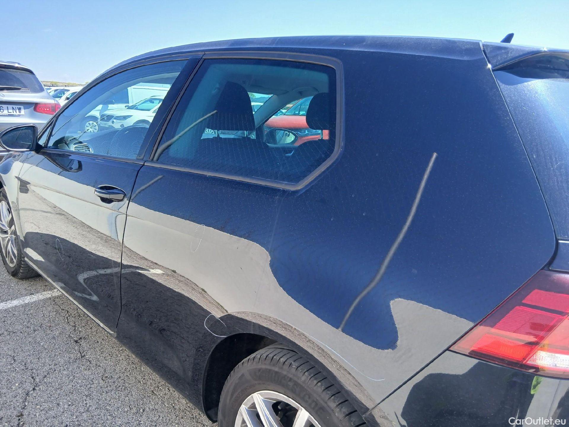  Volkswagen  Golf  VOLKSWAGEN / 2016 / 3P / berlina con portón Advance 2.0 TDI 110kW (150CV) DSG #19