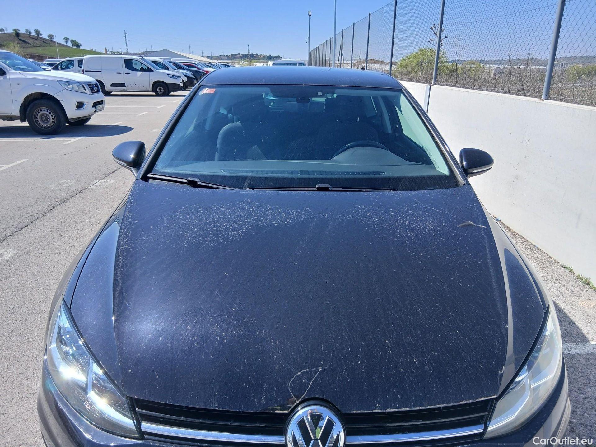  Volkswagen  Golf  VOLKSWAGEN / 2016 / 3P / berlina con portón Advance 2.0 TDI 110kW (150CV) DSG #2