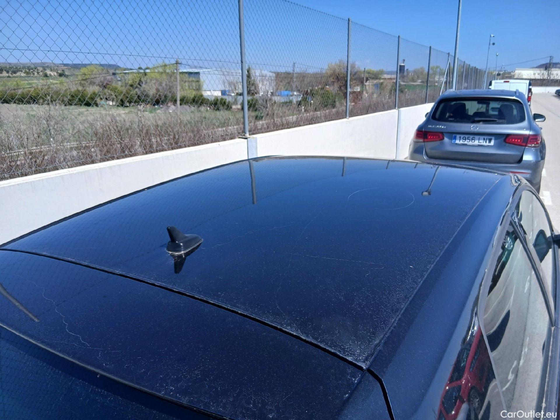  Volkswagen  Golf  VOLKSWAGEN / 2016 / 3P / berlina con portón Advance 2.0 TDI 110kW (150CV) DSG #43