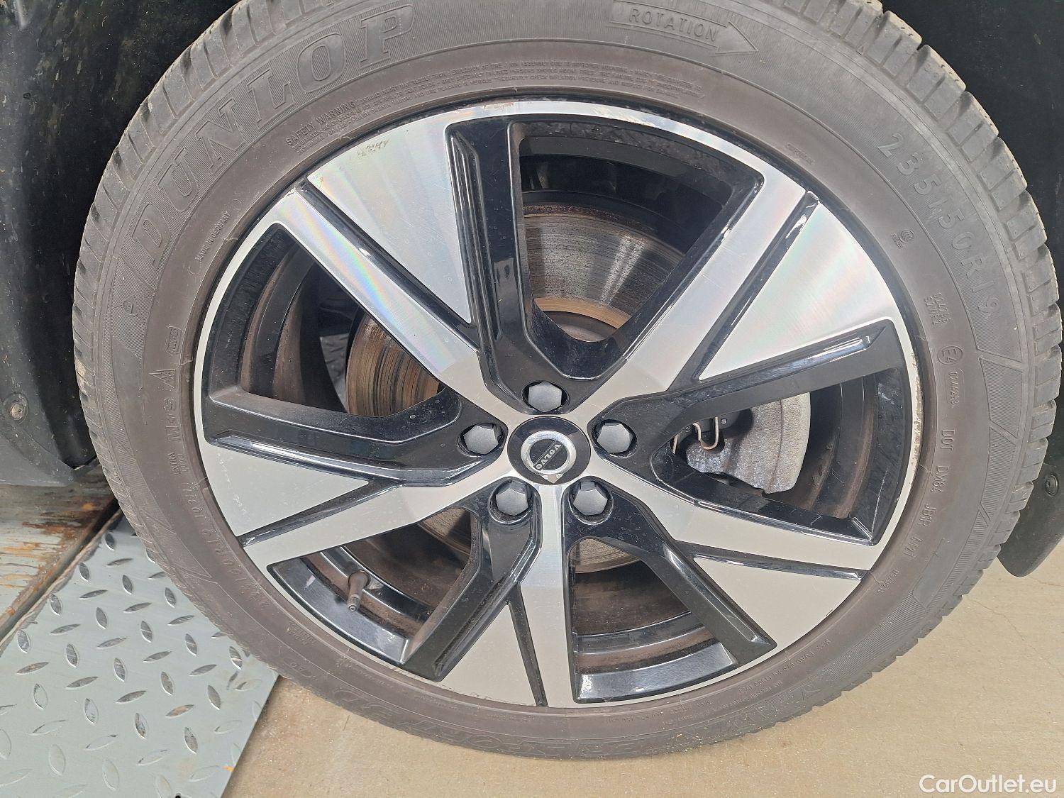  Volvo  XC 40 Volvo, XC40 '17 PHEV, Volvo XC40 T4 Recharge Geartronic R-Design 5d #6