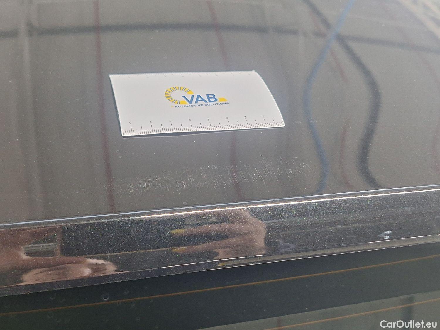  Volvo  XC 40 Volvo, XC40 '17 PHEV, Volvo XC40 T4 Recharge Geartronic R-Design 5d #29