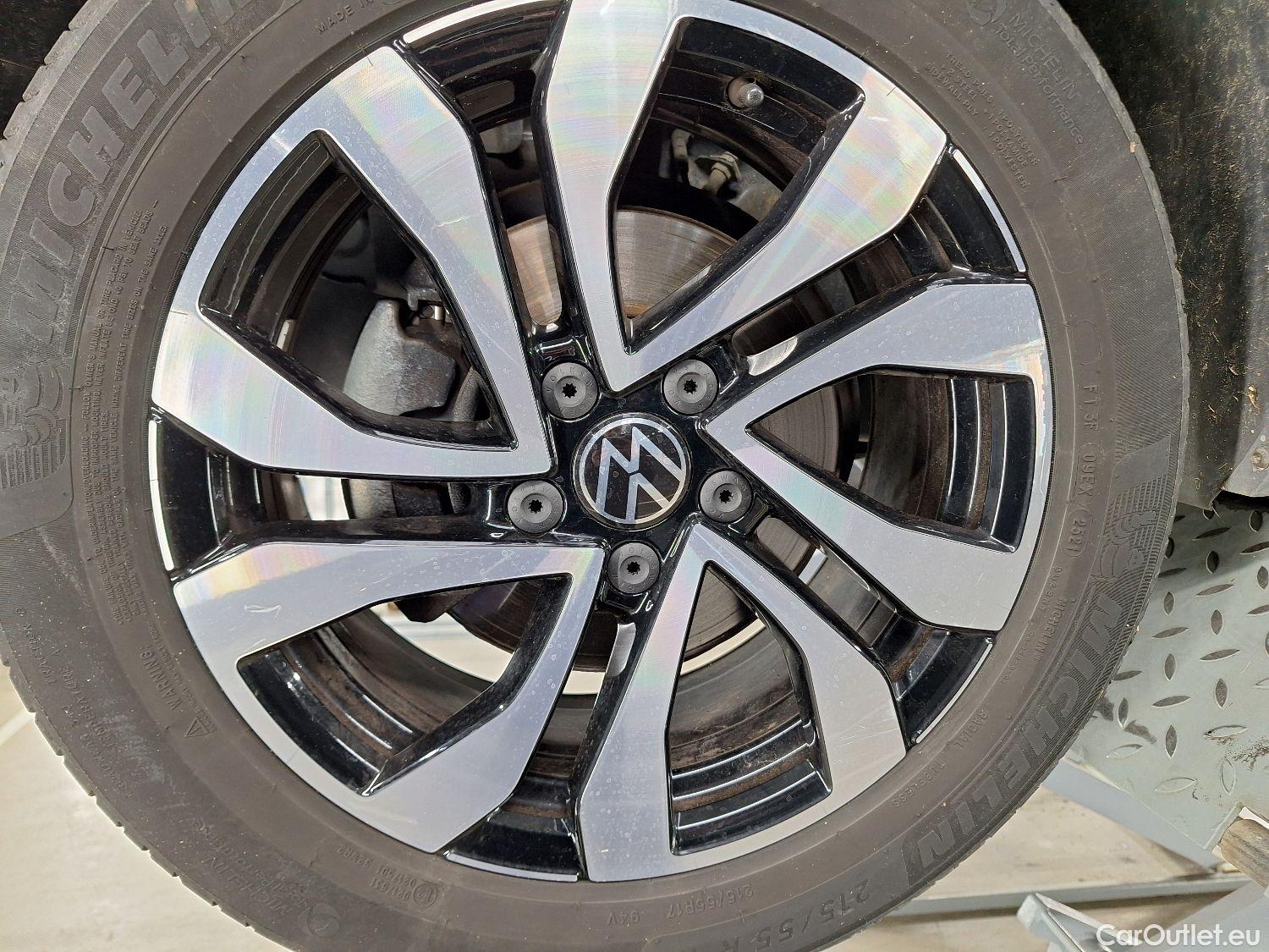  Volkswagen  T-ROC VW,  '17, Volkswagen  2.0 TDI 85kW Active 5d #3