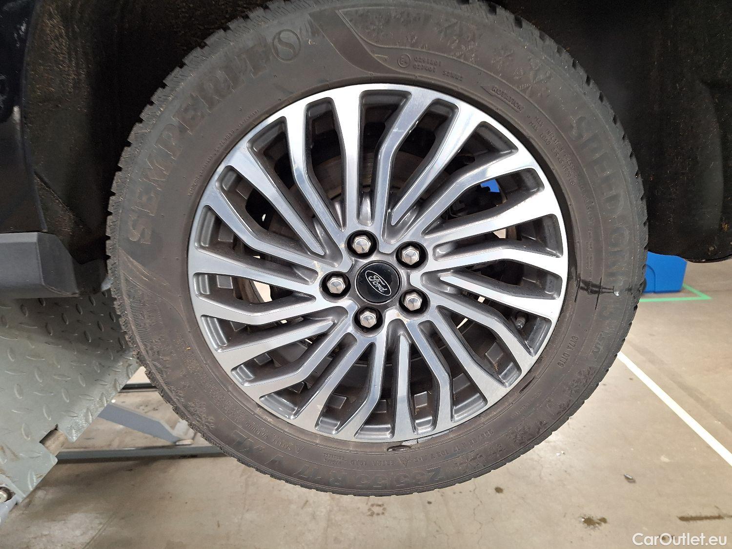  Ford  S-Max Ford,  '15, Ford  1.5i EcoBoost 121kW S/S Titanium 5d #8