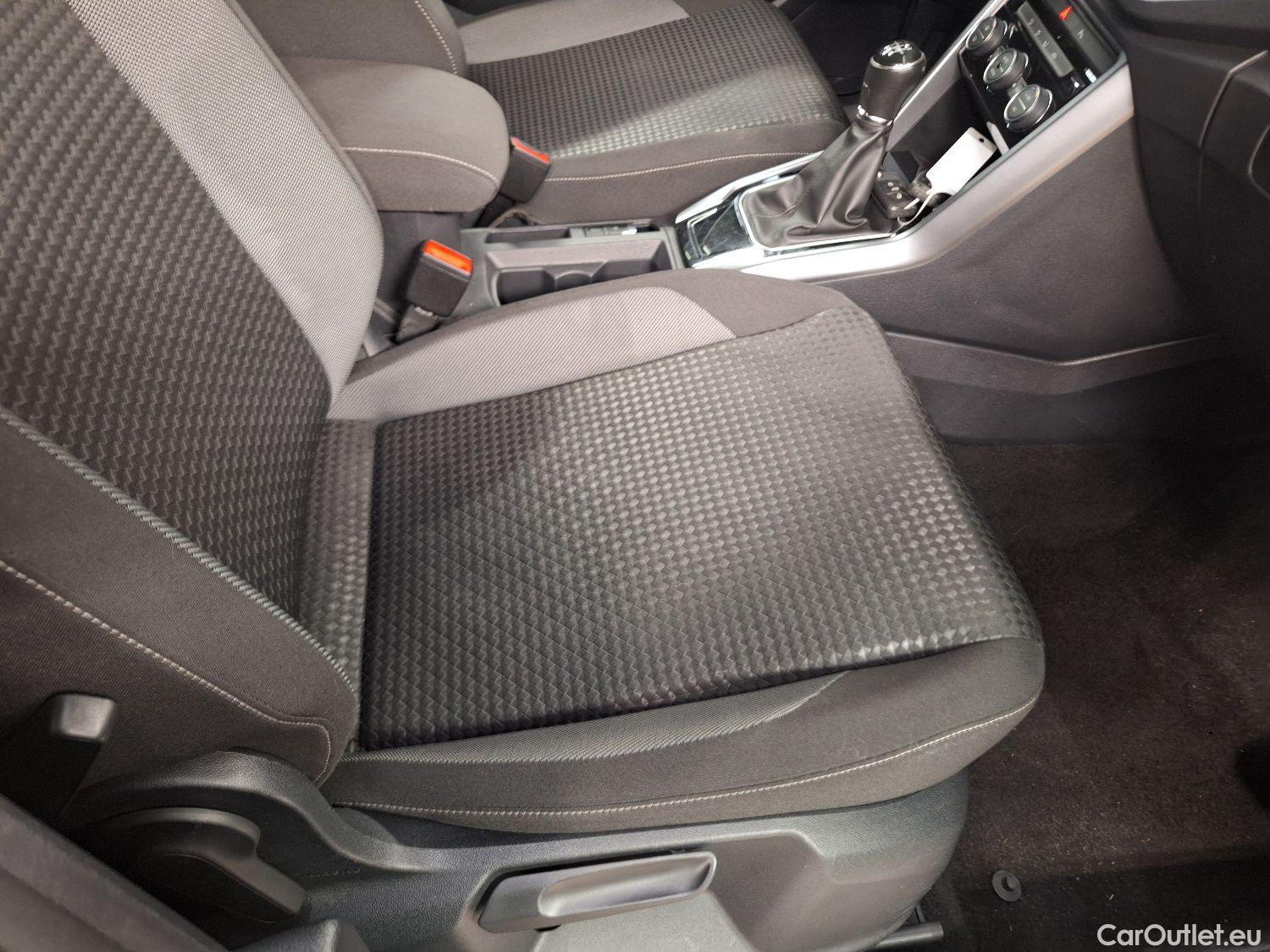  Volkswagen  T-ROC VW,  '17, Volkswagen  2.0 TDI 85kW Active 5d #33