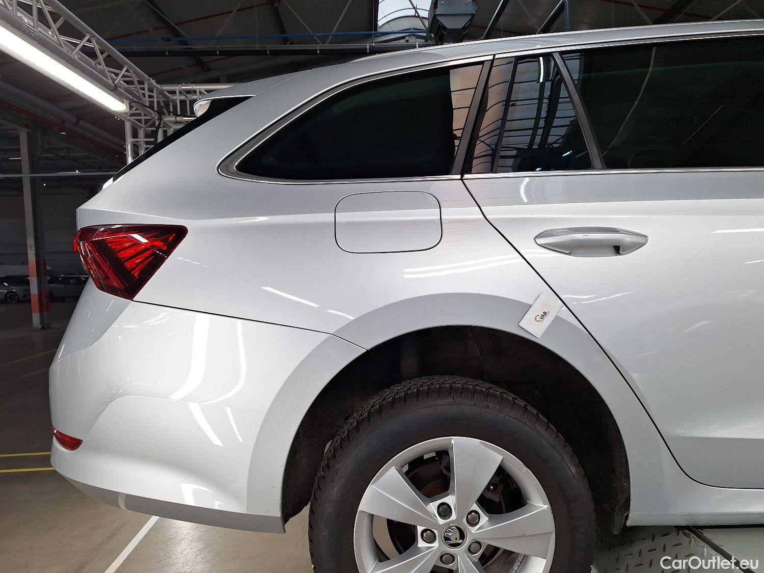  Skoda  Octavia Skoda,  Combi '20, Skoda  Combi 2.0 CRTDI 85kW Ambition 5d #23