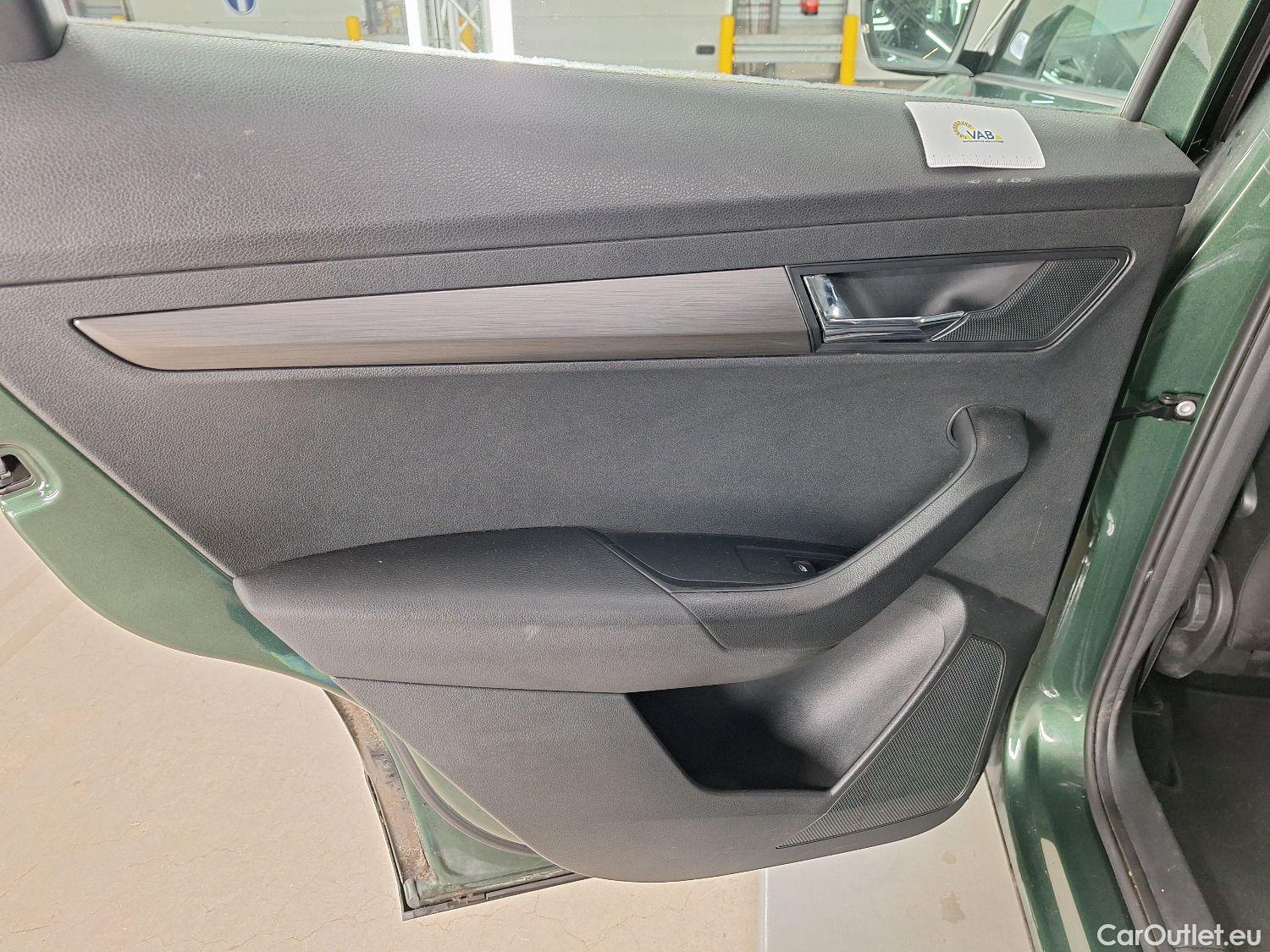  Skoda  Karoq Skoda,  '17, Skoda  2.0 CRTDI 85KW Clever 5d #18