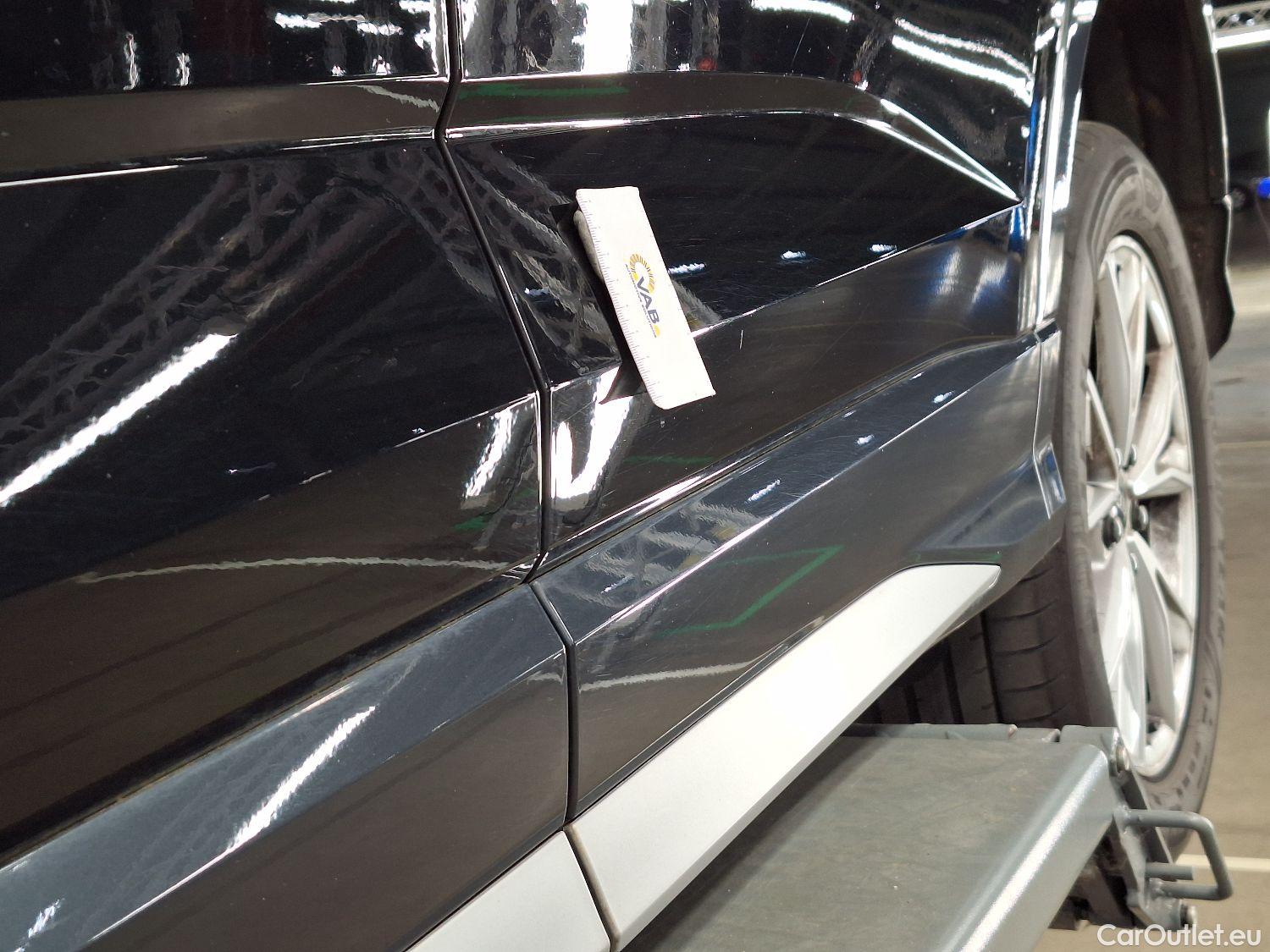  Audi  Q3 Audi,  SB '19, Audi  Sportback 35 TDI S tronic S Line Business  #22