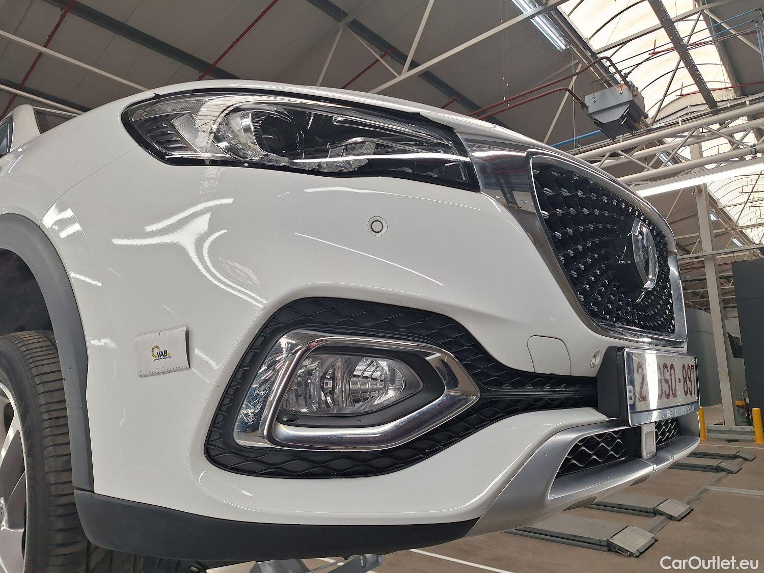  MG  EHS MG,  '20 PHEV, MG  1.5T Luxury 5d #5