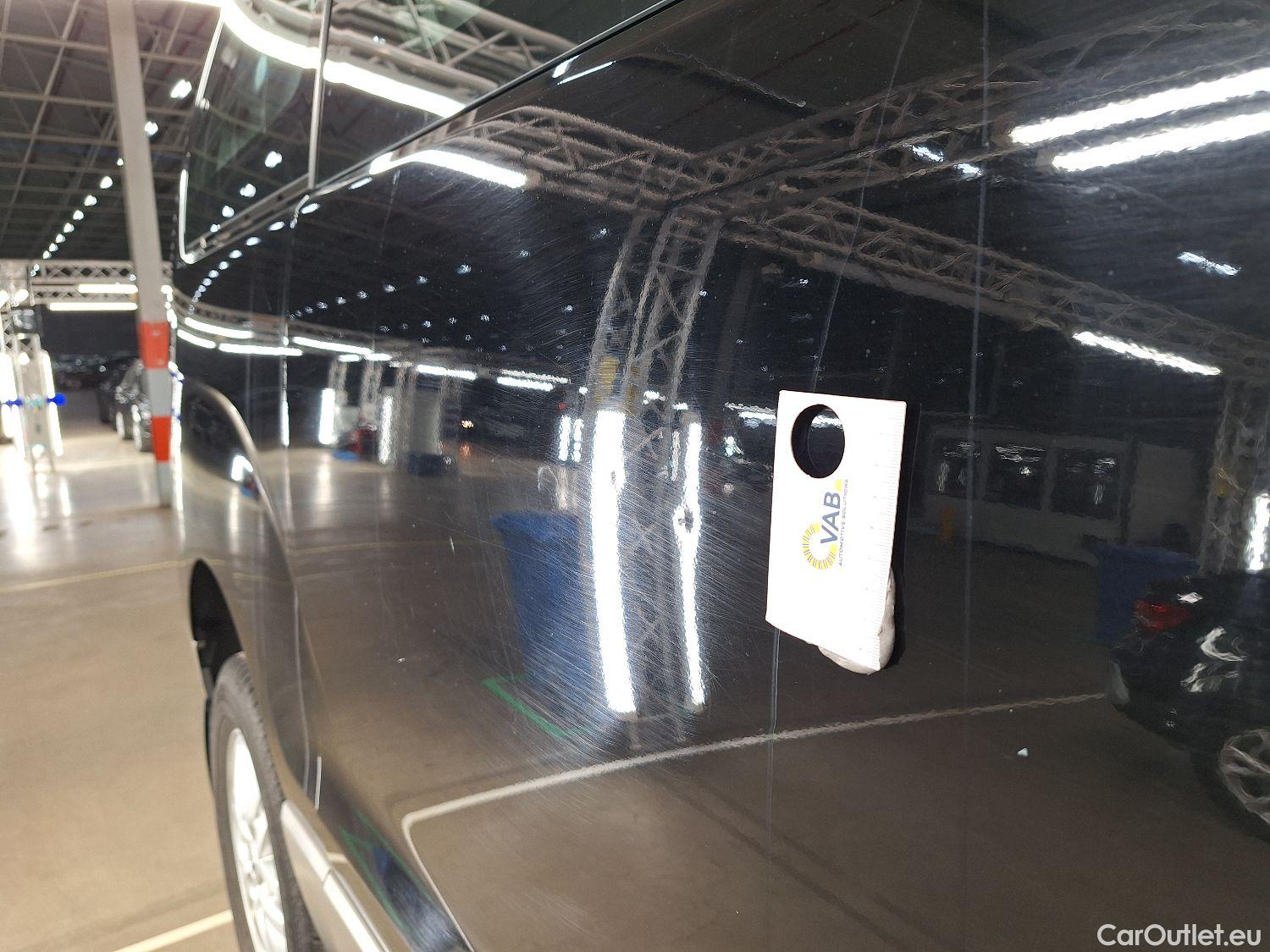  Hyundai  H-1 Hyundai, , Hyundai  People 2.5 CRDi 100kW Executive 5d #47